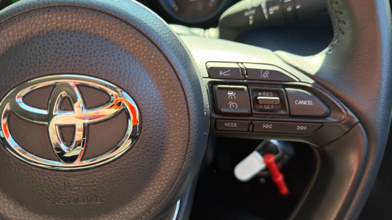 Toyota Yaris 1.5 Hybrid Design 5dr CVT Hybrid Hatchback